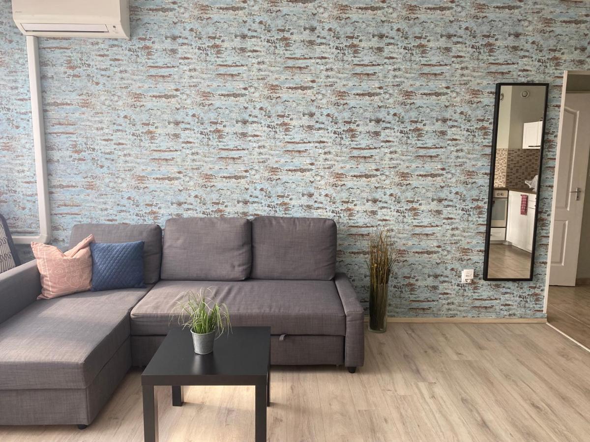 Dozsa Apartman Apartment Godollo Bagian luar foto